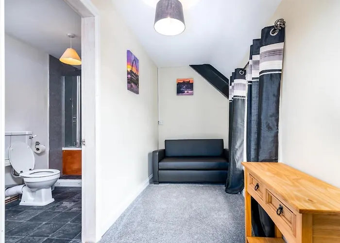 The Witching Post 3* Egton